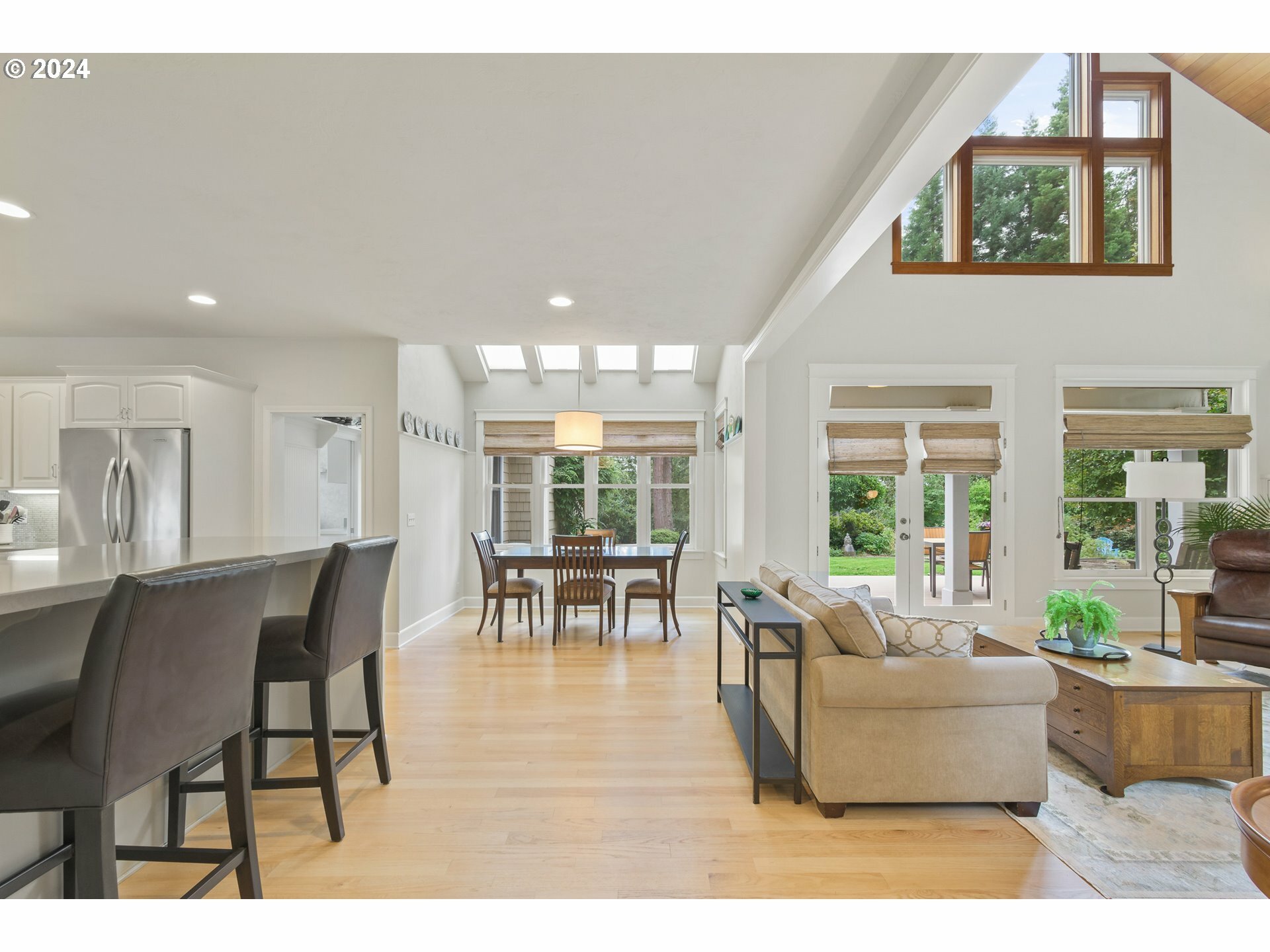 Property Photo: 2449 Lasater Blvd OR 97405