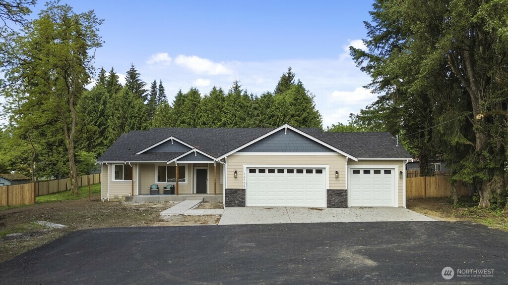 Property Photo: 16106 Broadway Avenue WA 98296