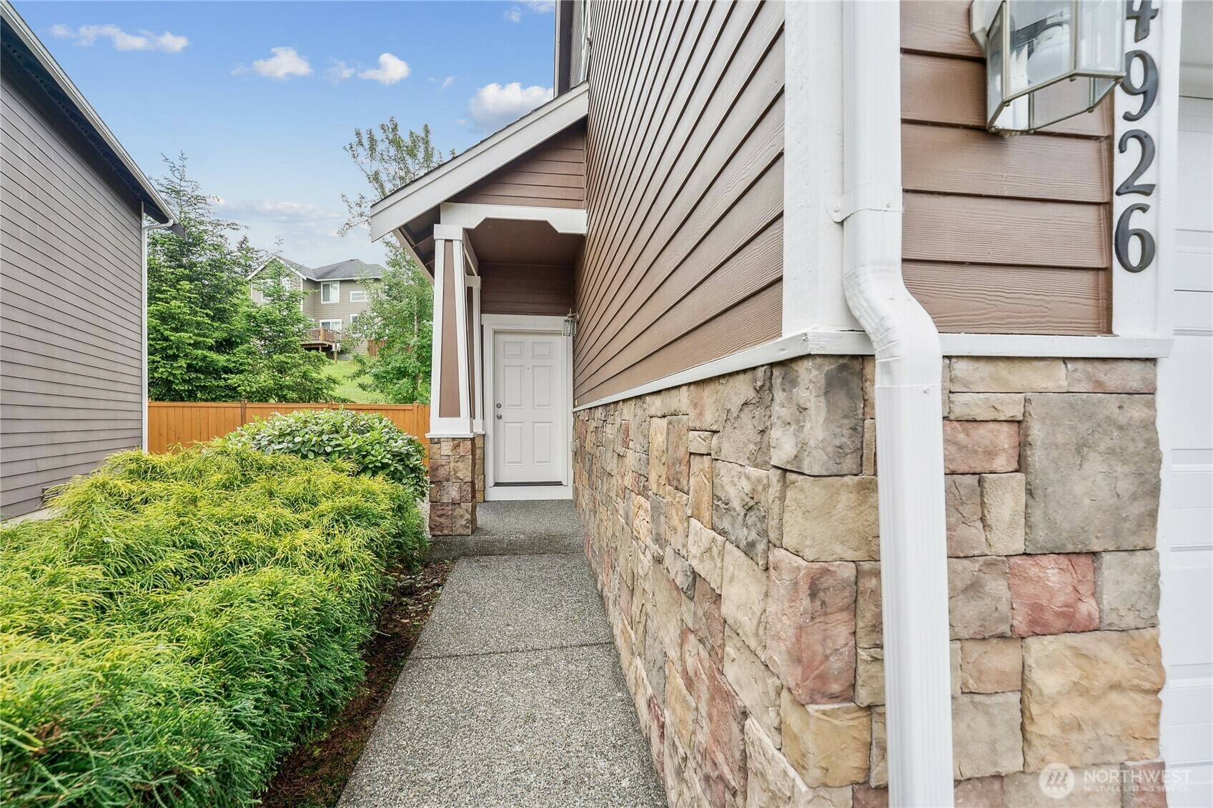 Property Photo: 4926 Diana Court SE 9 WA 98092