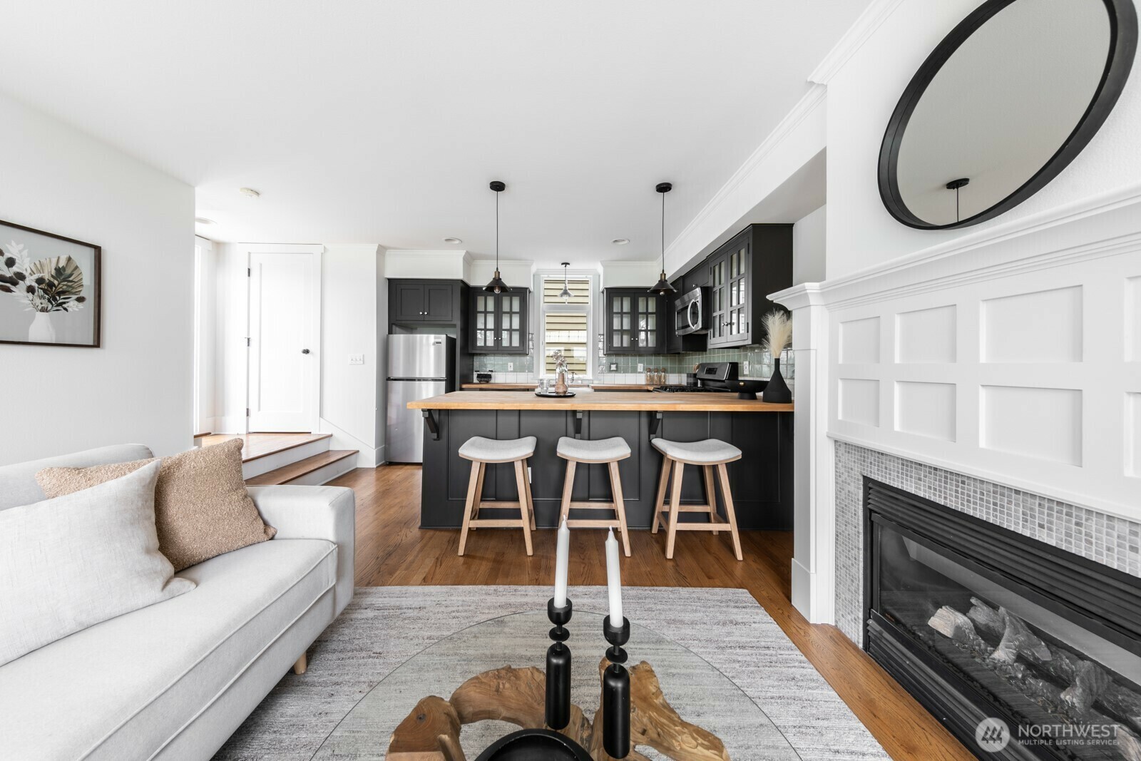 Property Photo: 716 N 41st Street WA 98103