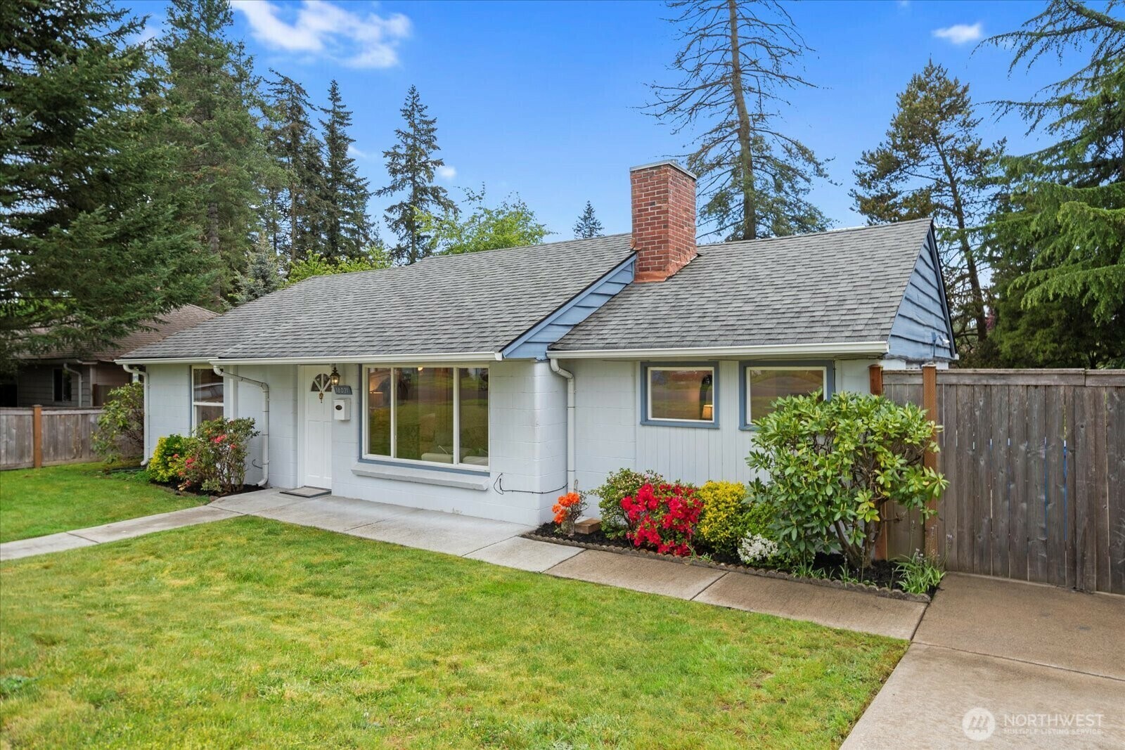Property Photo: 18031 9th Avenue NE WA 98155