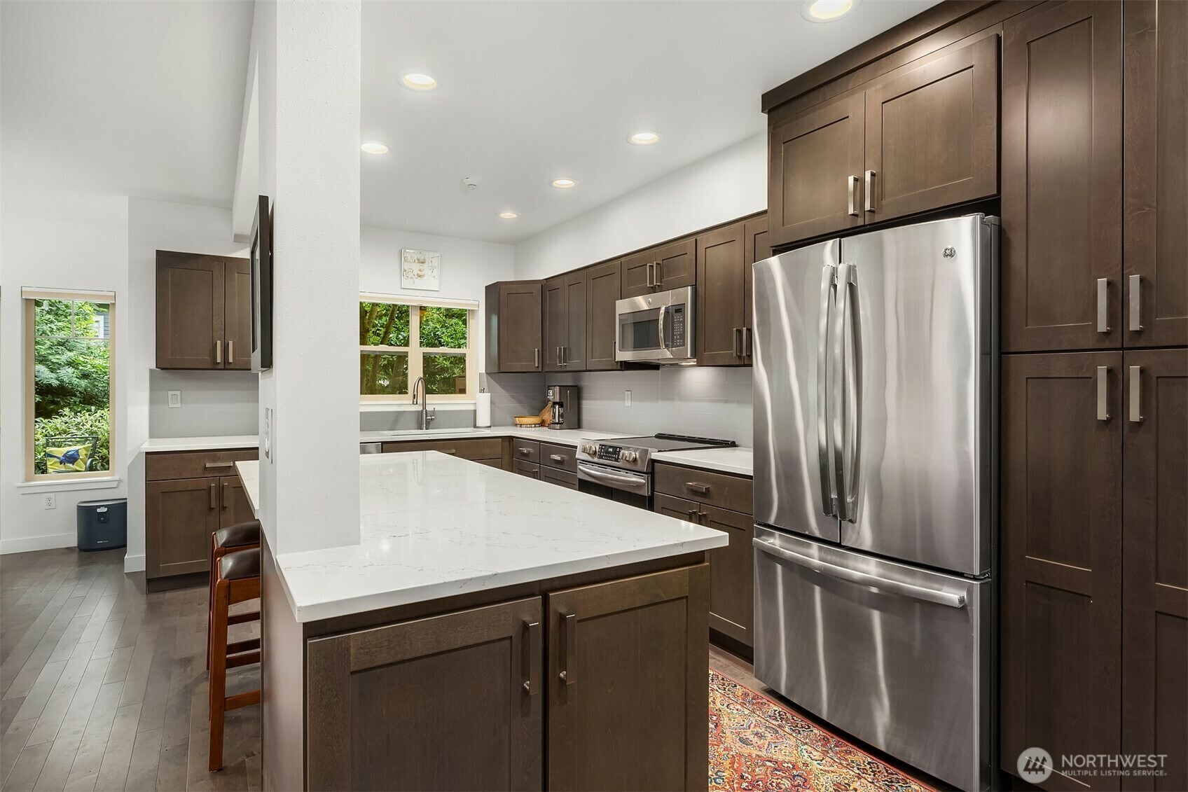 Property Photo: 15874 NE 93rd Way 1501 WA 98052