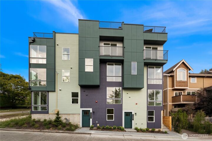 Property Photo: 1521 N 39th Street WA 98103