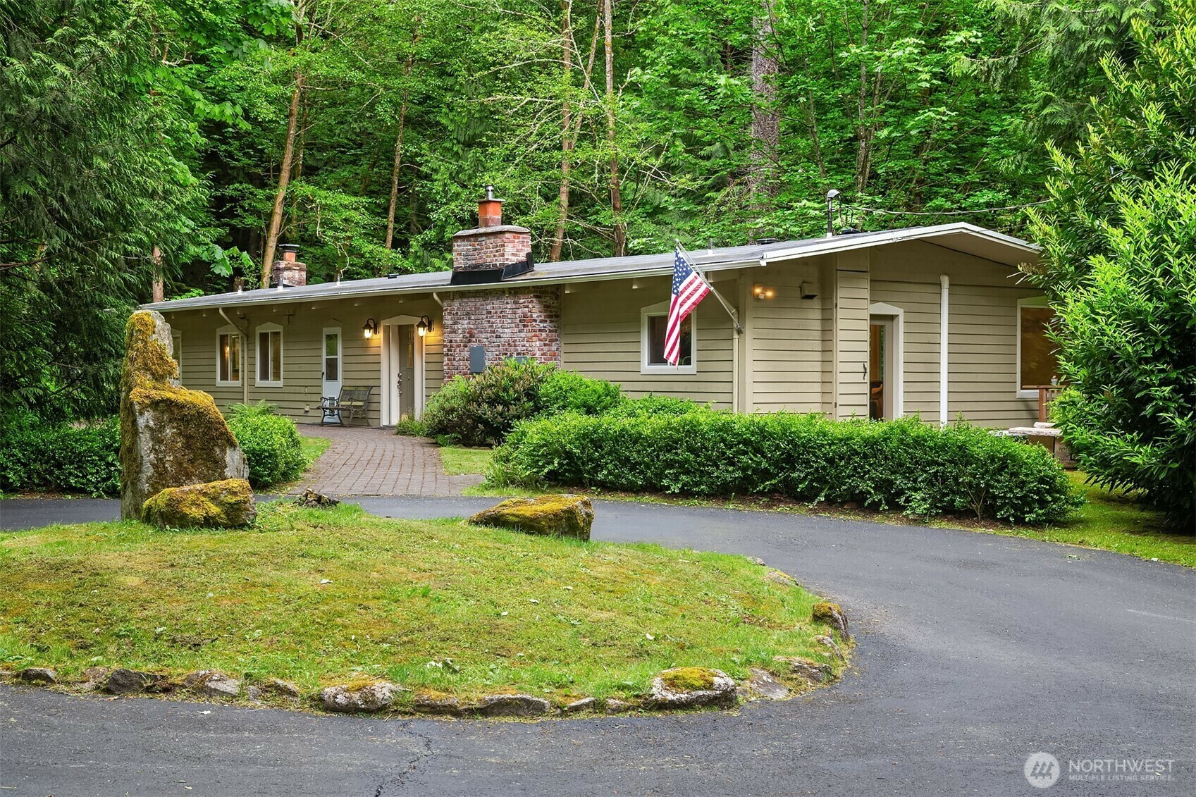 Property Photo: 24044 SE 111th Street WA 98027