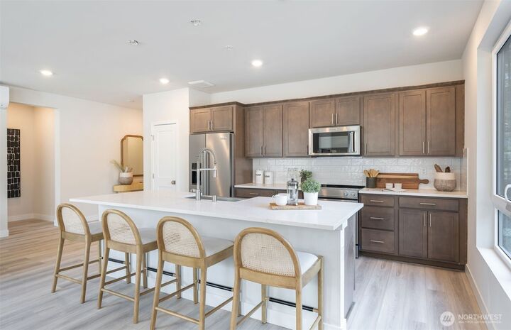 Property Photo:  14598  Westminster Way N 111  WA 98133 
