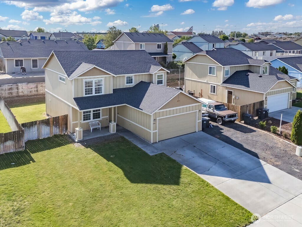 Property Photo: 530 N Kentucky Drive WA 98837