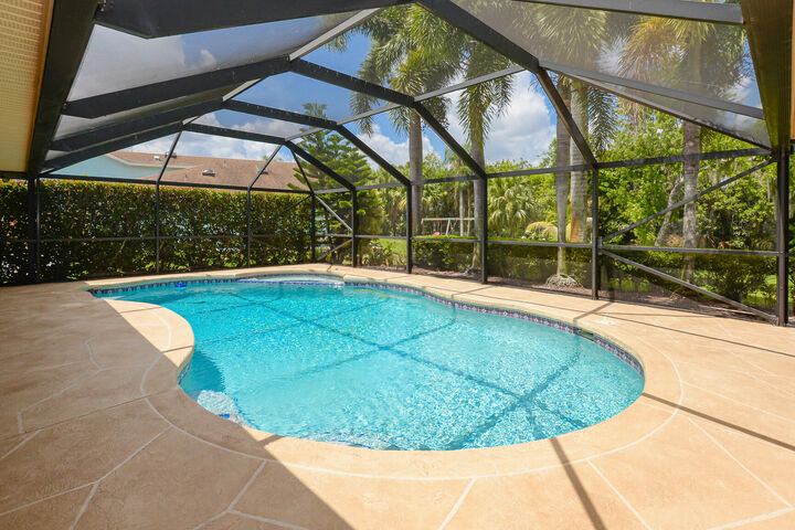 Property Photo:  2610 SE Erickson Drive  FL 34984 