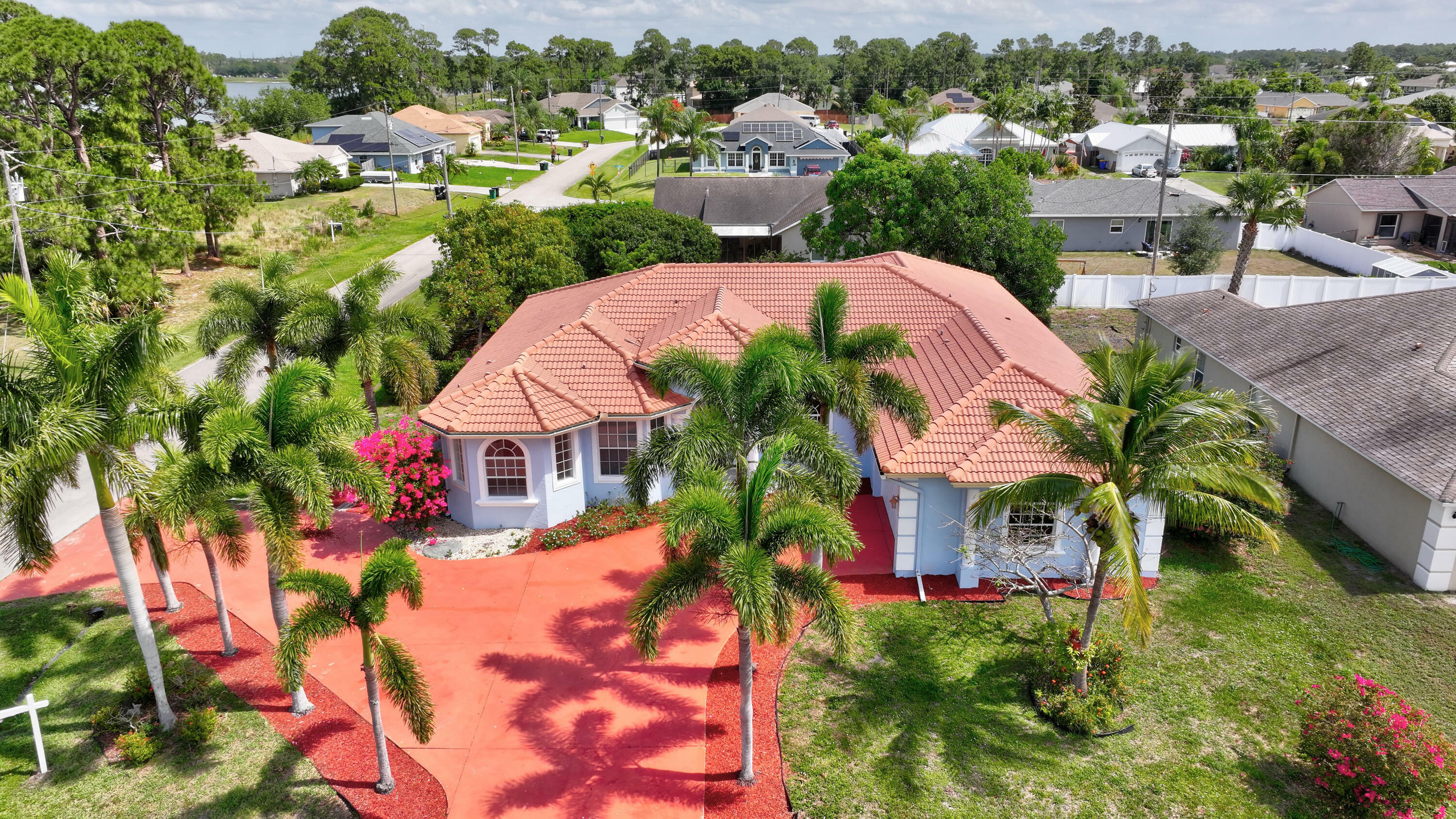 Property Photo: 1897 SW Citation Avenue FL 34953
