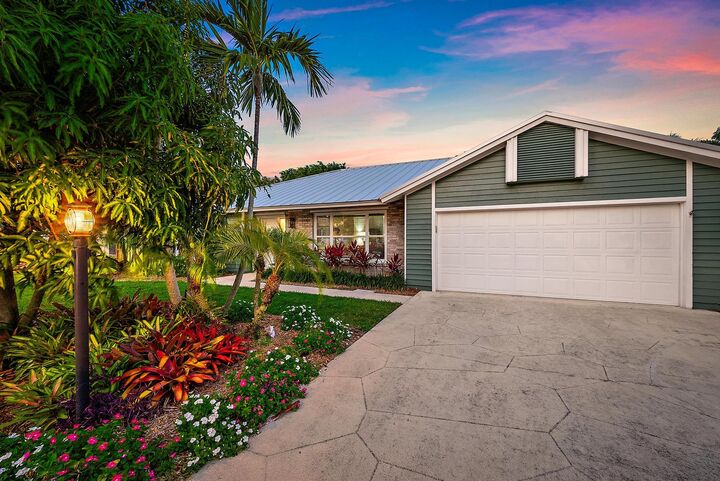 Property Photo:  2590 Monaco Terrace  FL 33410 