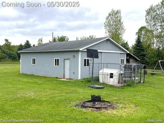 Property Photo: 132 W Lansing Road MI 48857