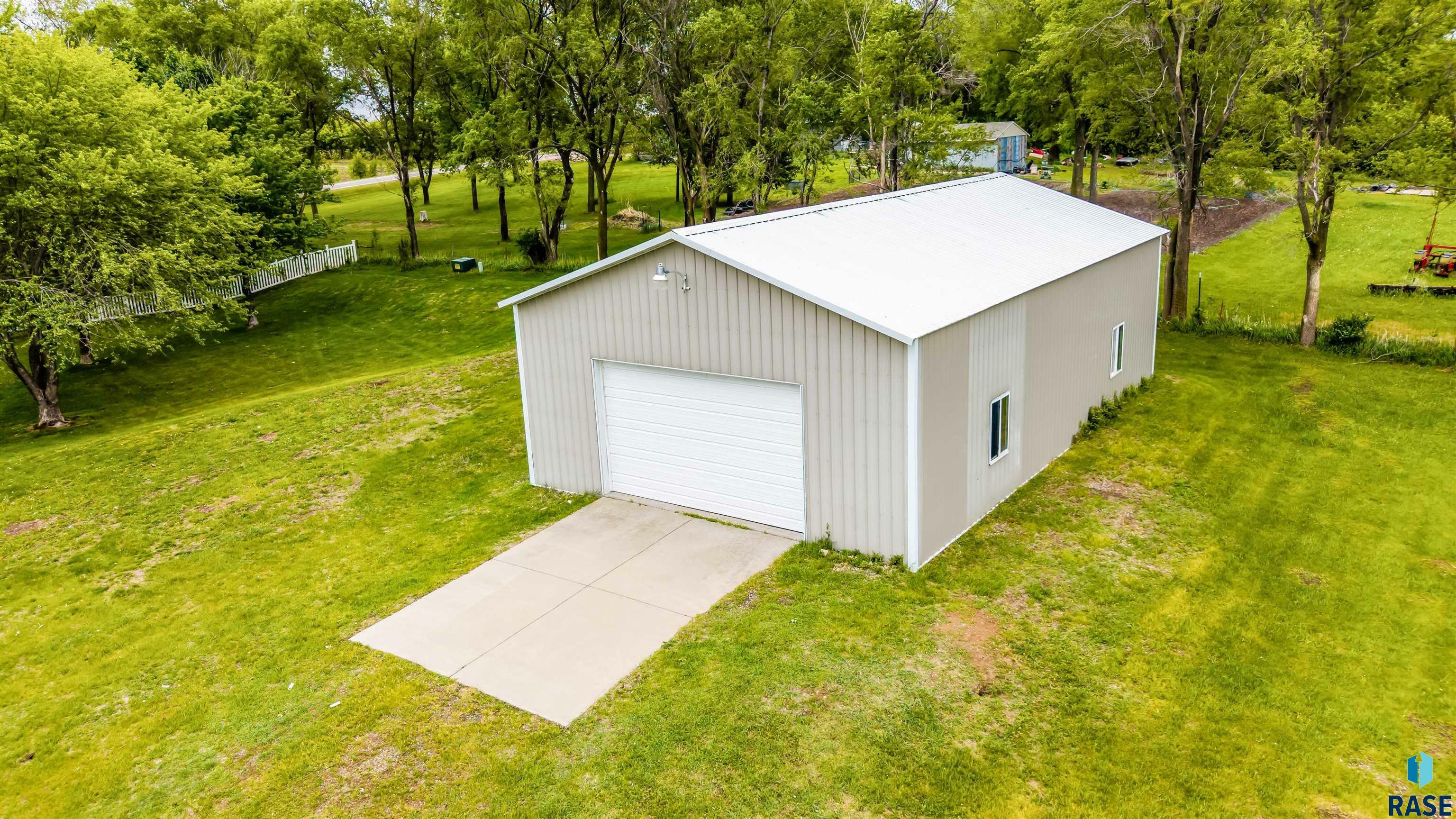 Property Photo: 26481 487th Ave SD 57068