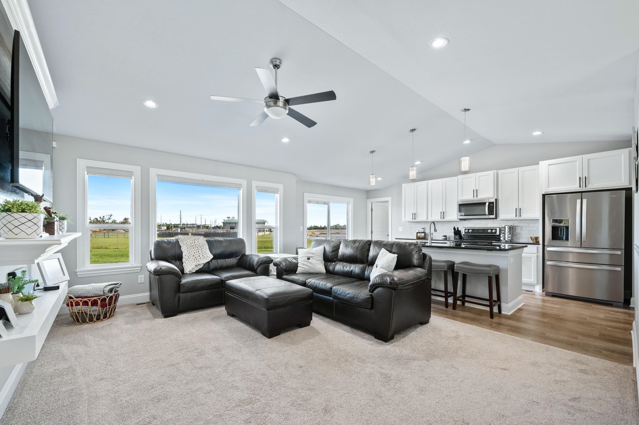 Property Photo: 768 E Sunset Cir KS 67052