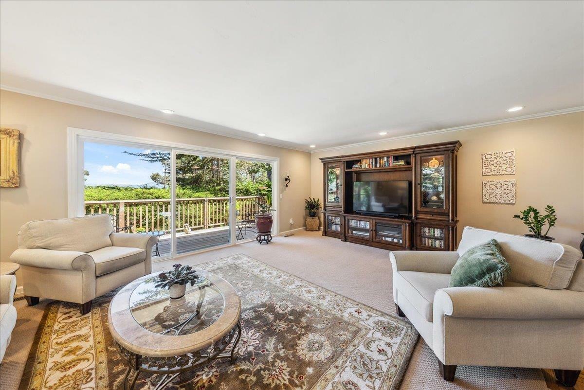 Property Photo: 1 Windsor Rise CA 93940