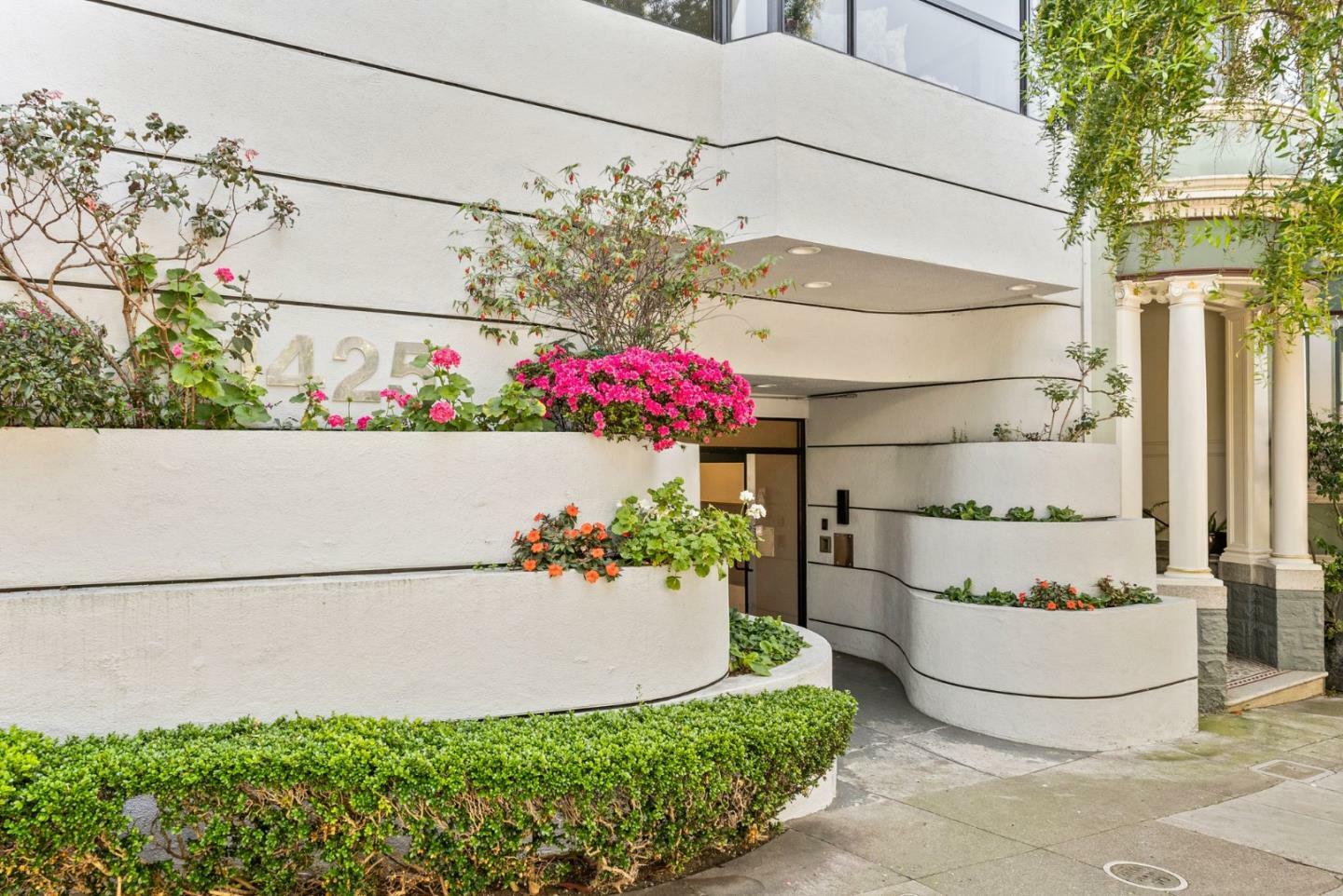 Property Photo: 1425 Vallejo Street 102 CA 94109