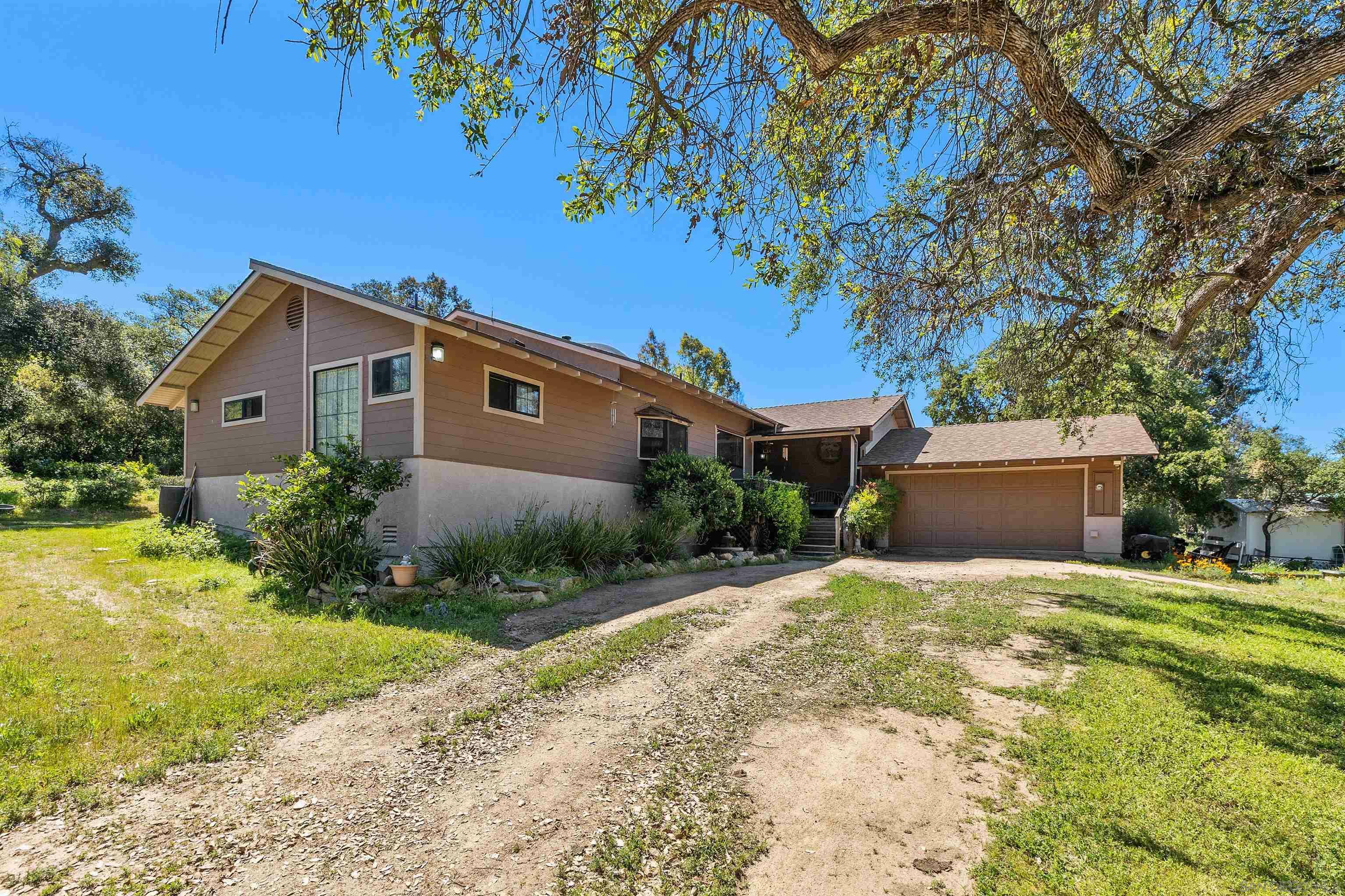 Property Photo: 3856 Prairie Dr CA 91935