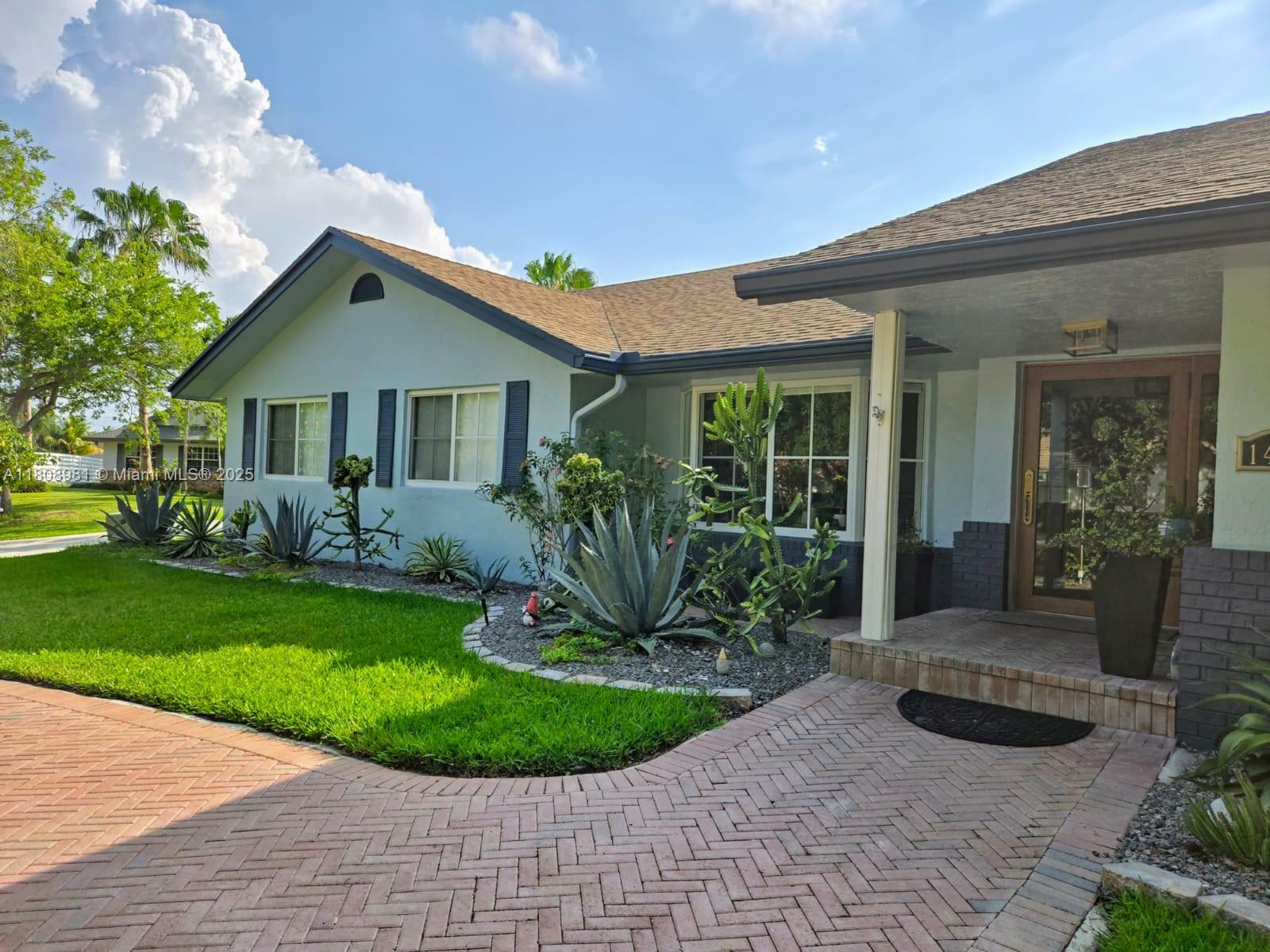 14870 SW 152nd Ct  Miami FL 33196 photo
