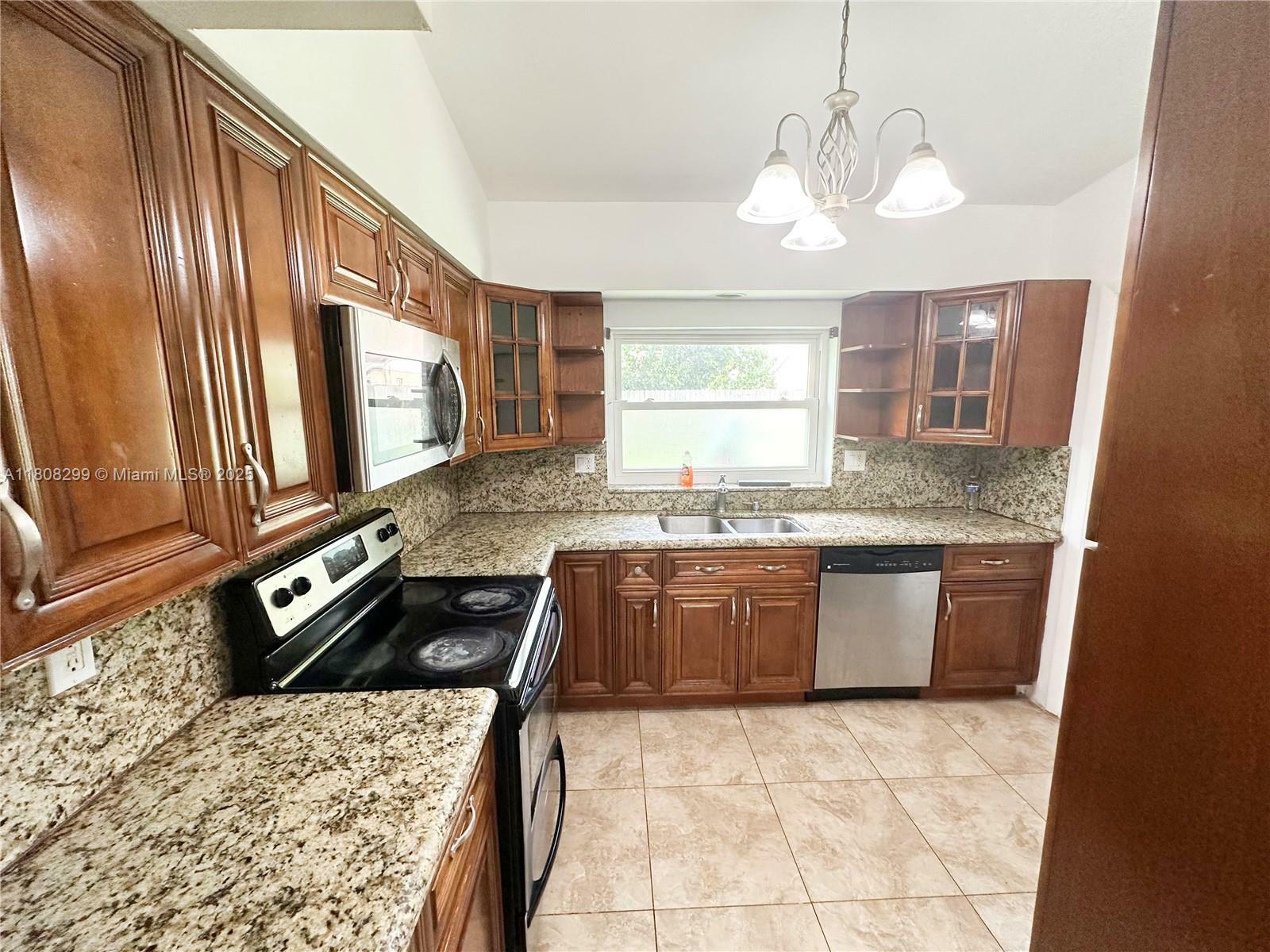 Property Photo: 11030 SW 165th Ter FL 33157