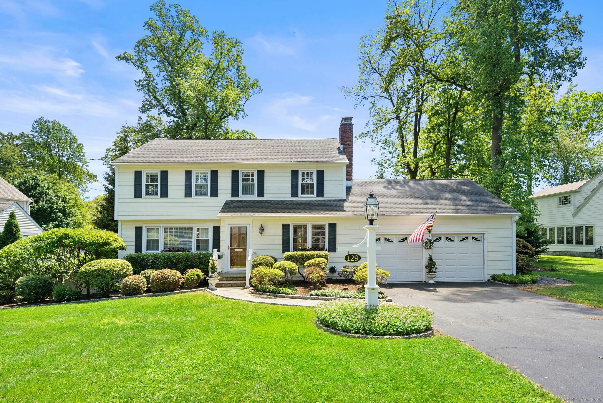 Property Photo: 129 Brookmere Drive CT 06824