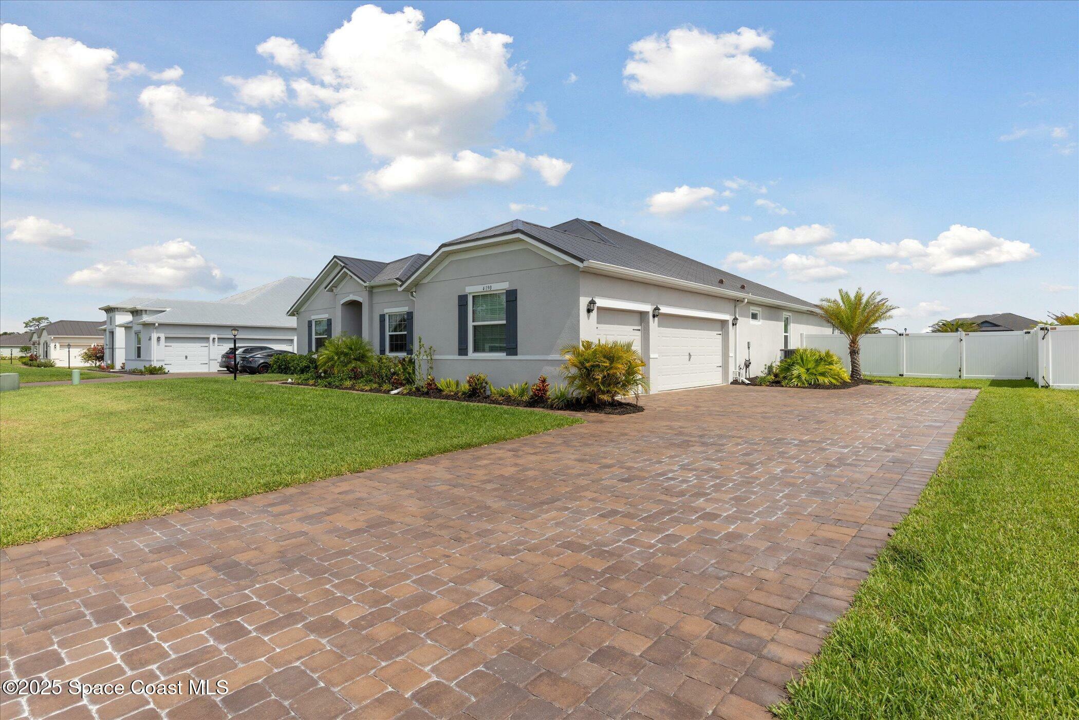 Property Photo:  4190 Domain Court  FL 32934 