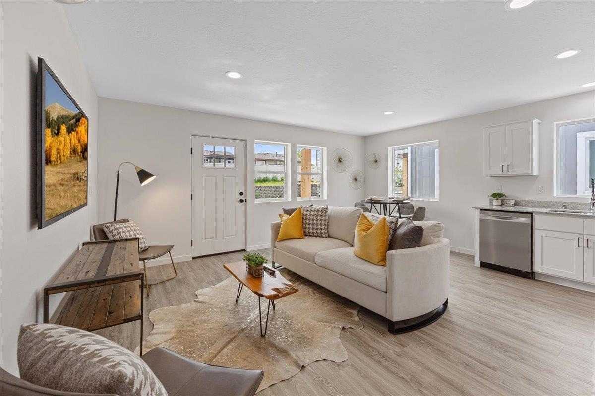 Property Photo: 1912 W Buckeye Ave WA 99205