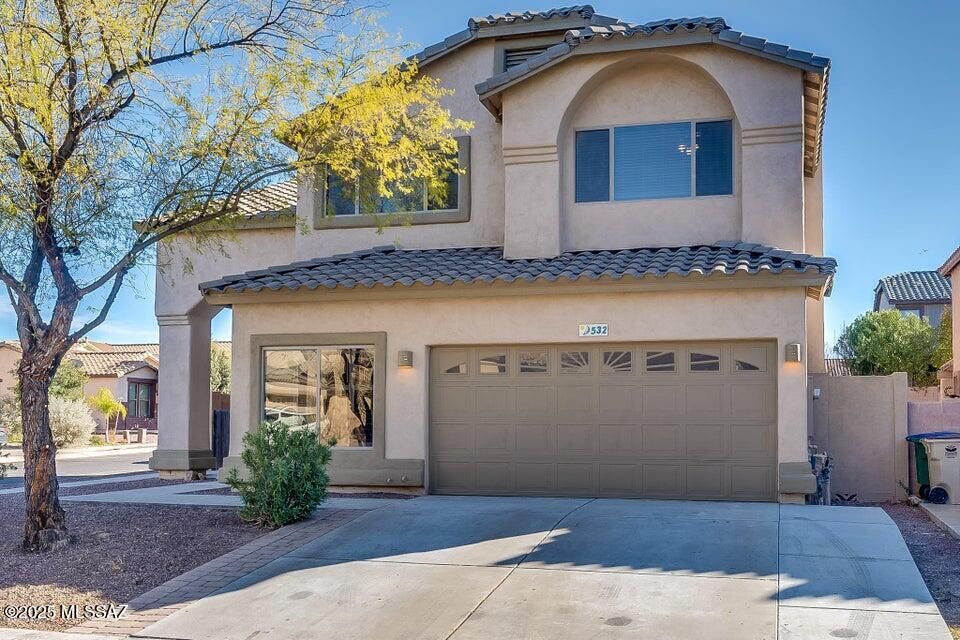Property Photo: 532 E Camino Luna Azul AZ 85629