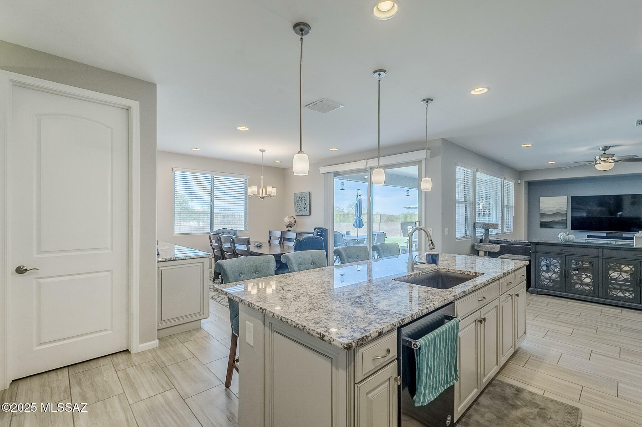 Property Photo: 5600 S Sycamore Rim Trail AZ 85747