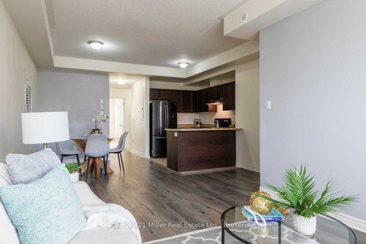Photo de la propriété: 2420 Baronwood Drive 2-02 ON L6M 0X6