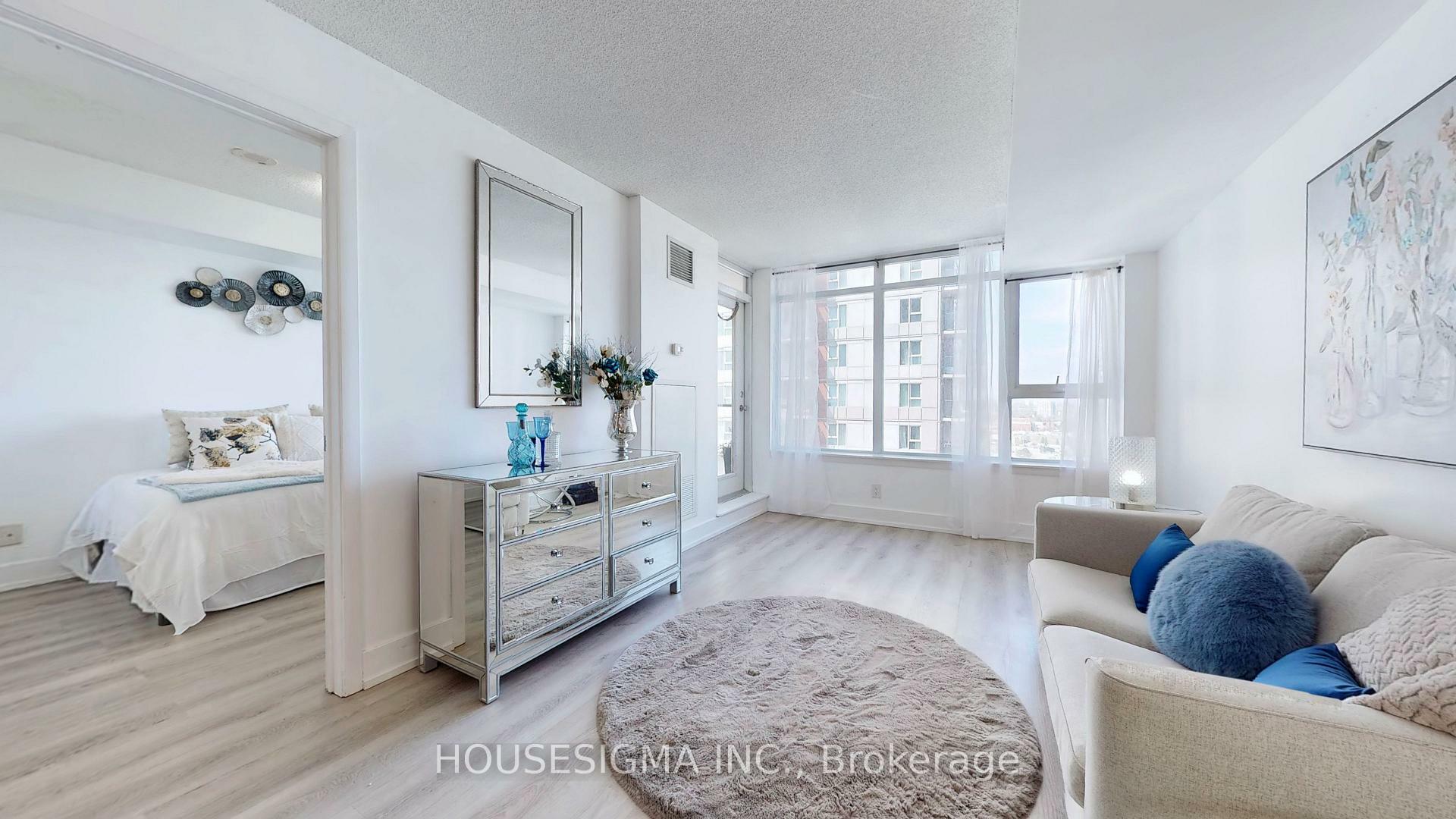 Property Photo: 190 Borough Drive 2211 ON M1P 0B6