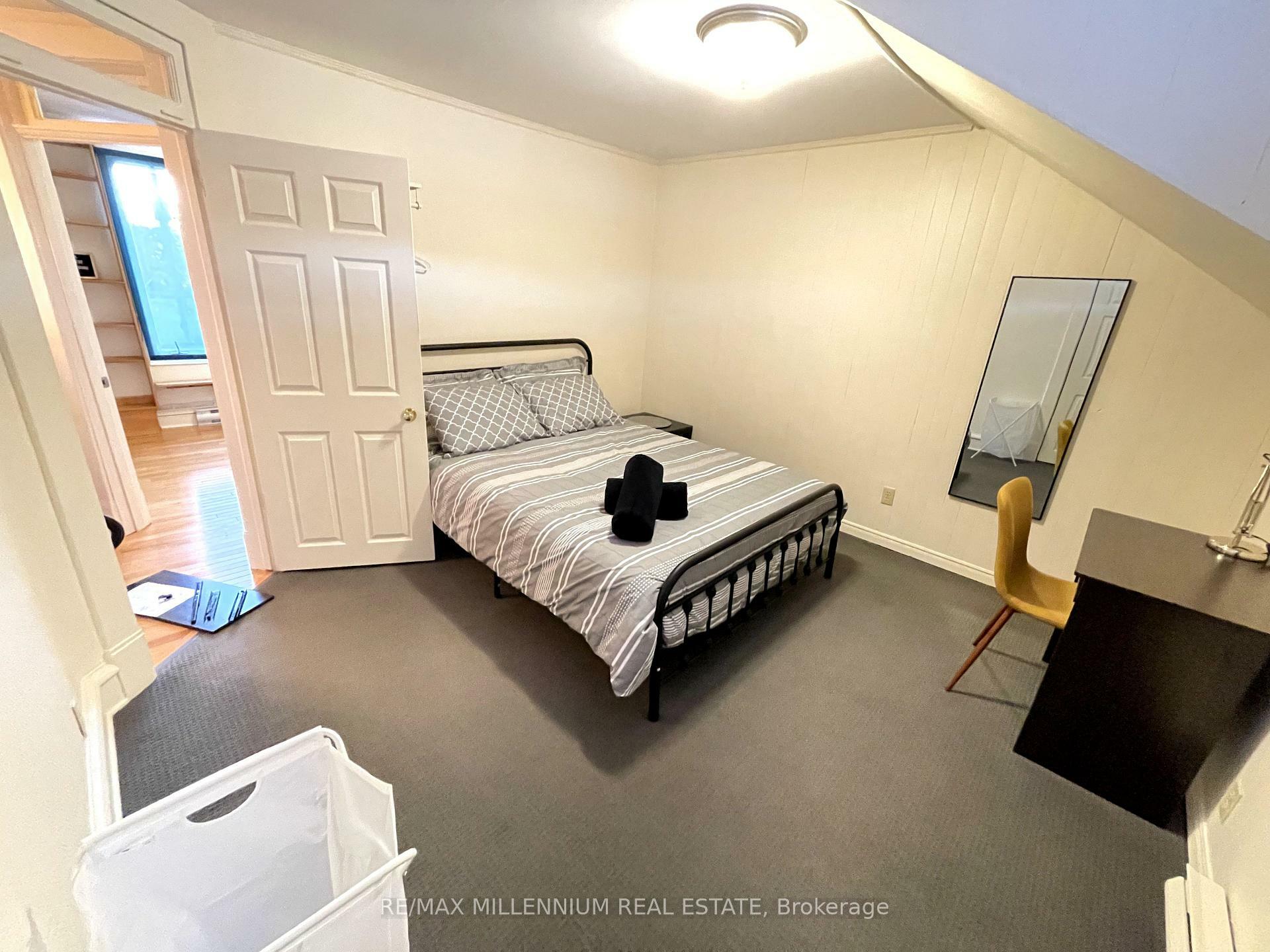 Property Photo: 437 Main Street W ON P1B 2V3