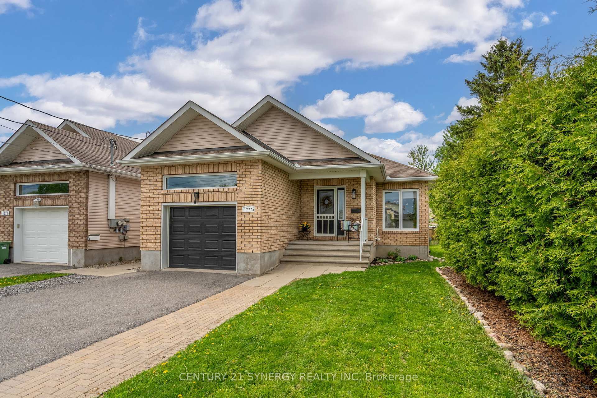 Property Photo: 1776 Belcourt Boulevard ON K1C 1M5