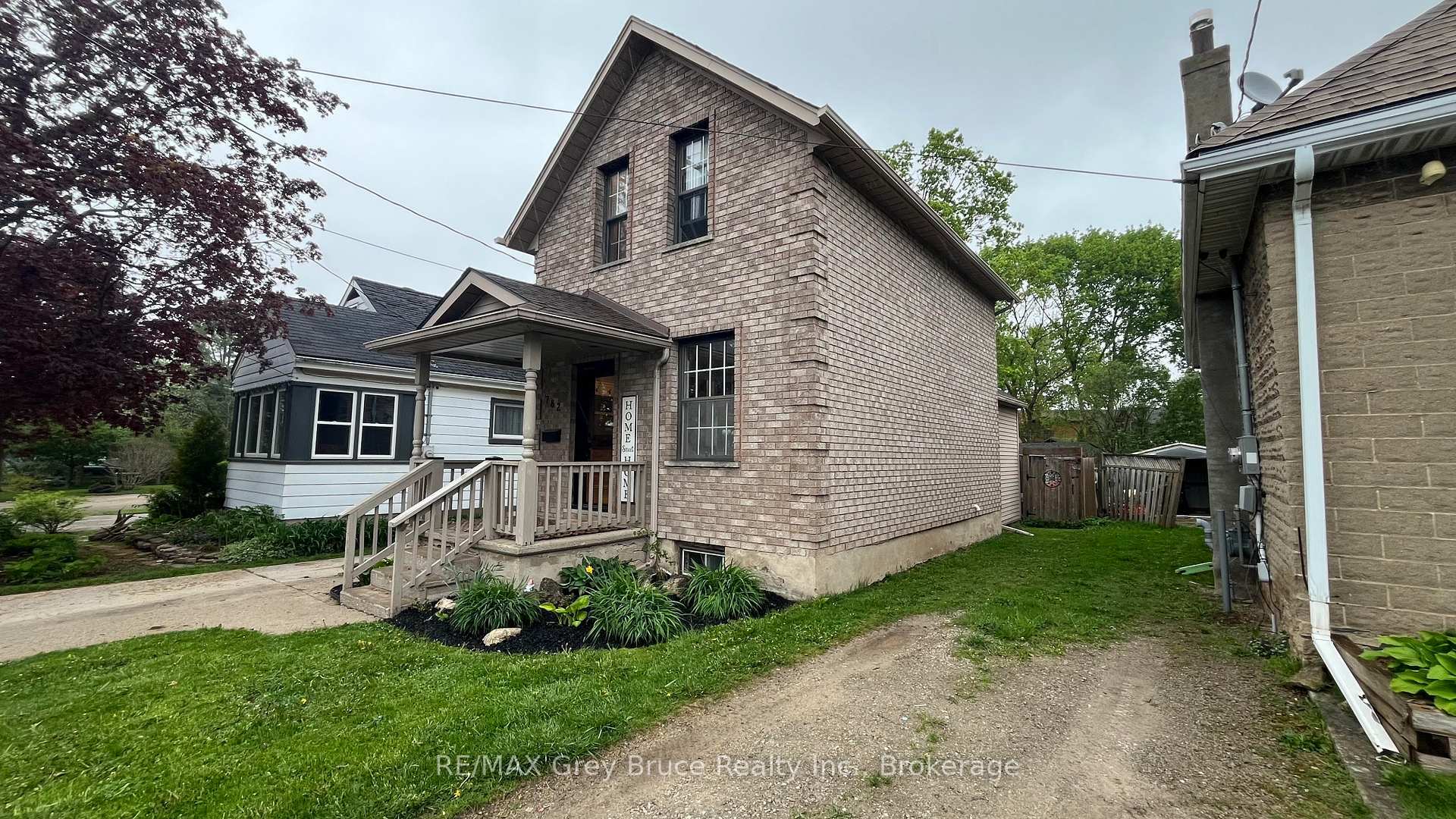 Property Photo: 782 15th Street E ON N4K 1X6