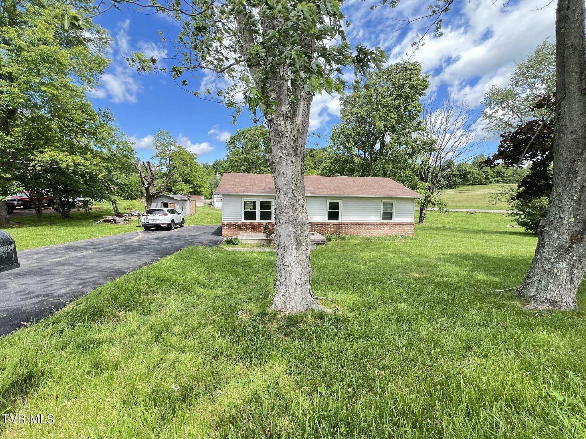 Property Photo: 2773 Island Road TN 37617