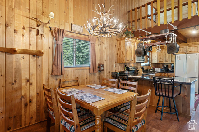 Property Photo: 5399 E Targhee Dr E UT 84055