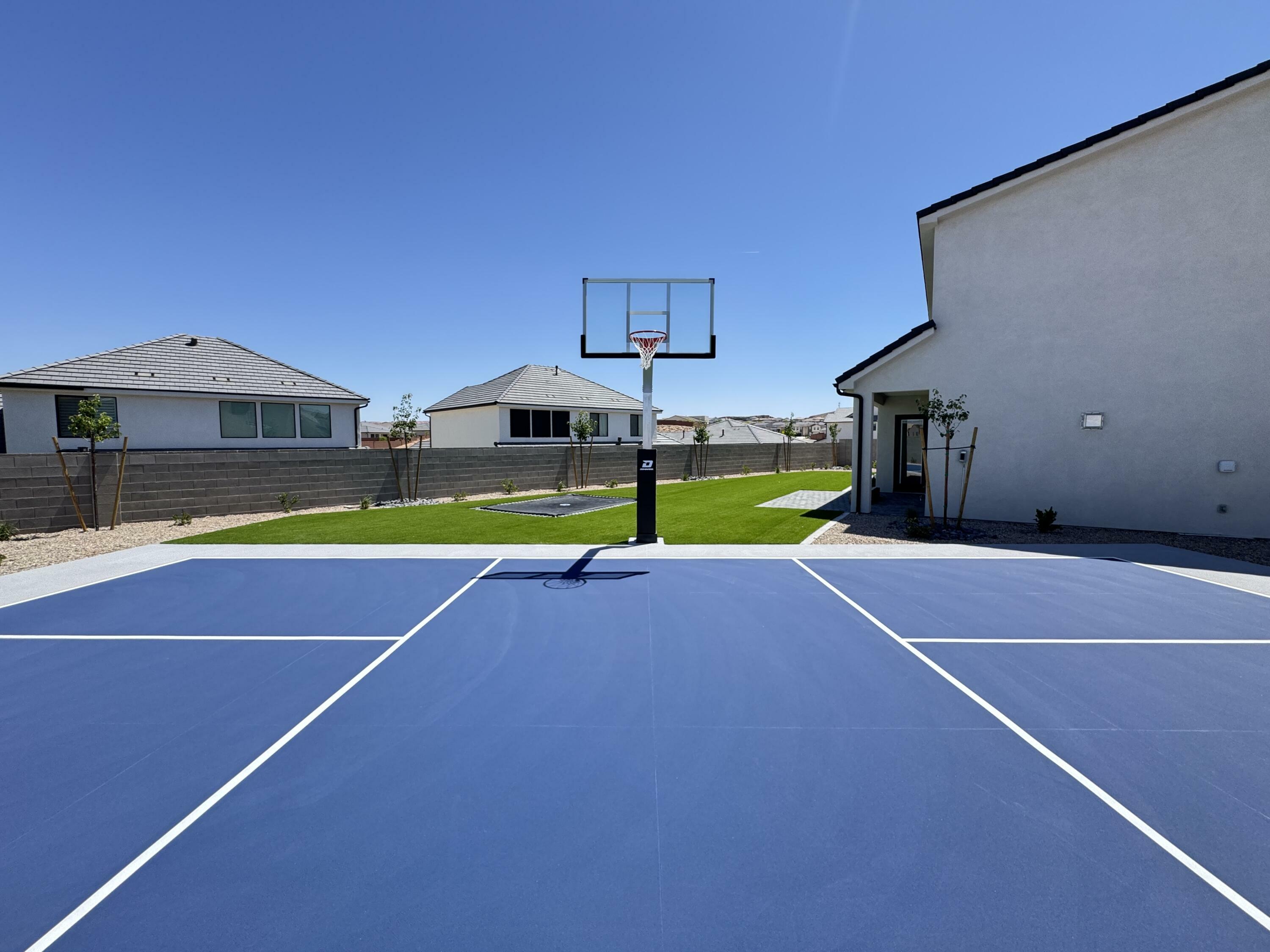 Property Photo: 2921 E Yavin Way UT 84790