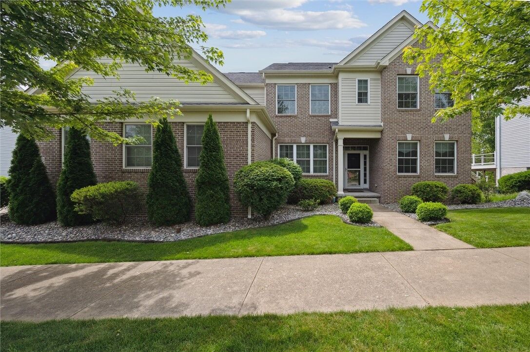 Property Photo: 821 Westminster Ln PA 16066