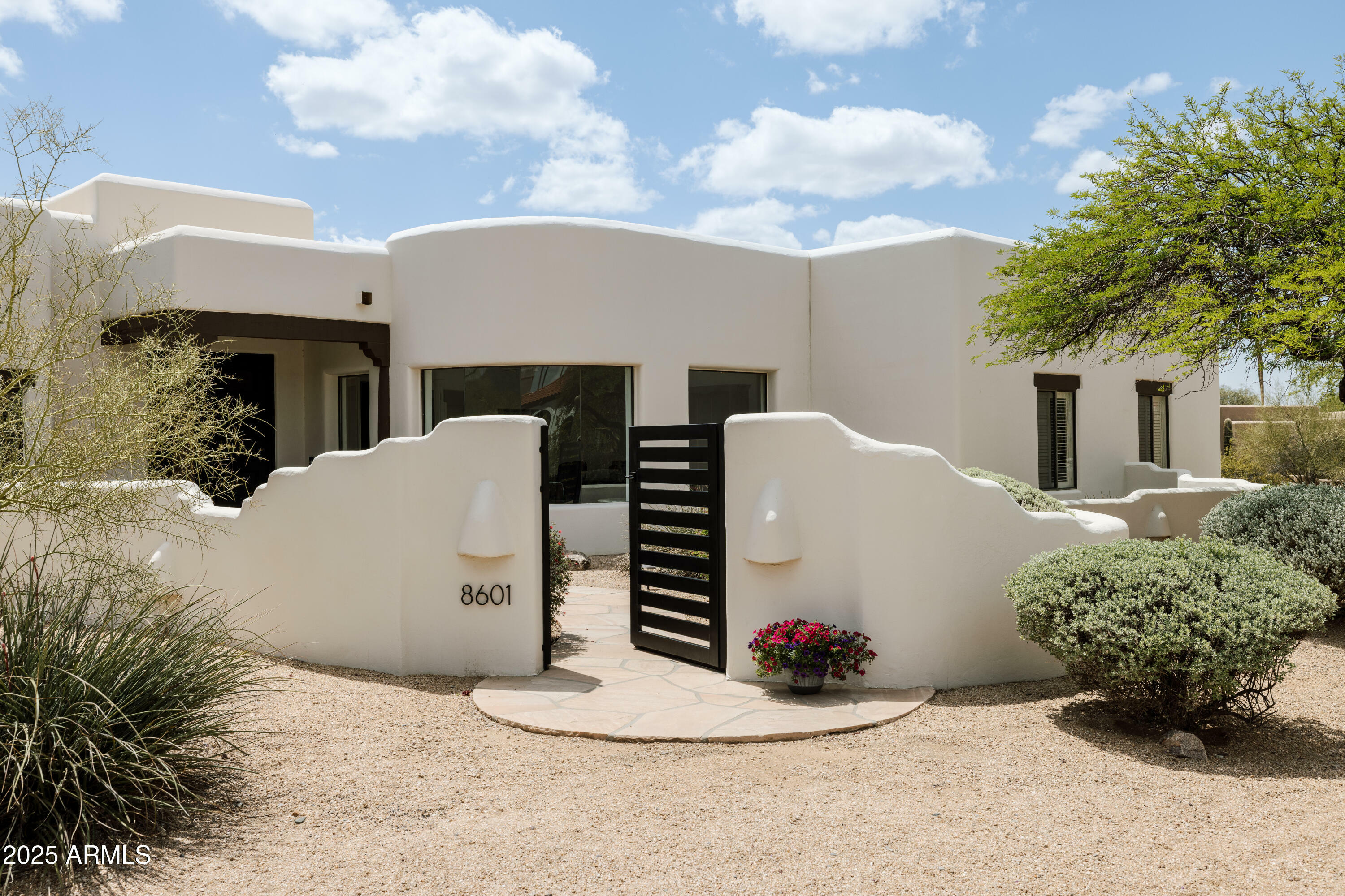 Property Photo:  8601 E De La O Road  AZ 85255 