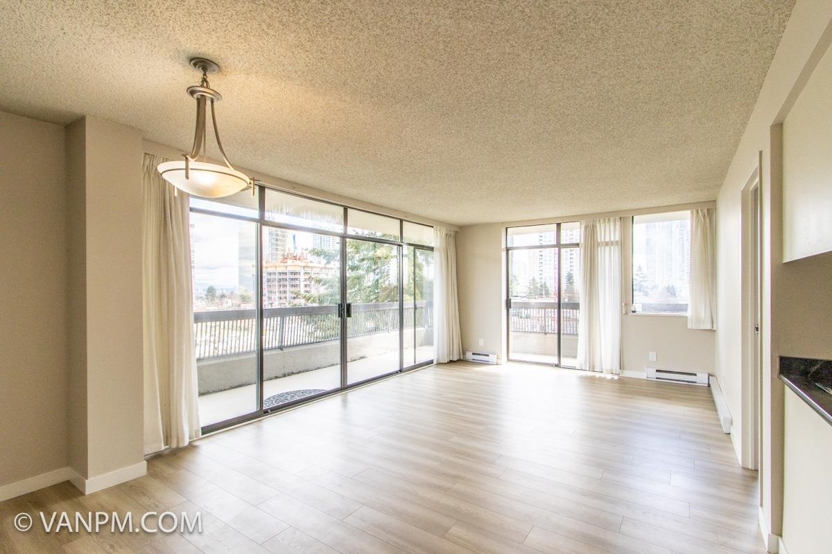 Property Photo:  5932 Patterson Avenue 702  BC V5H 4B4 