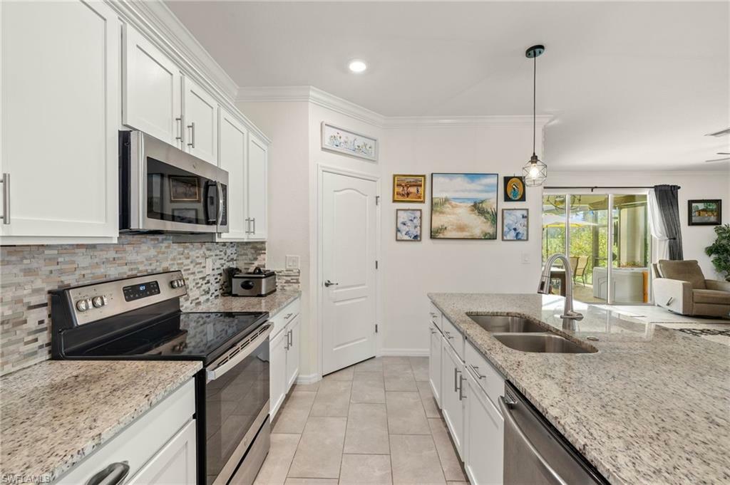 Property Photo: 3657 Crimson Ln FL 33916