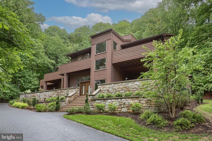 1023 Fairdell Drive  Hummelstown PA 17036 photo