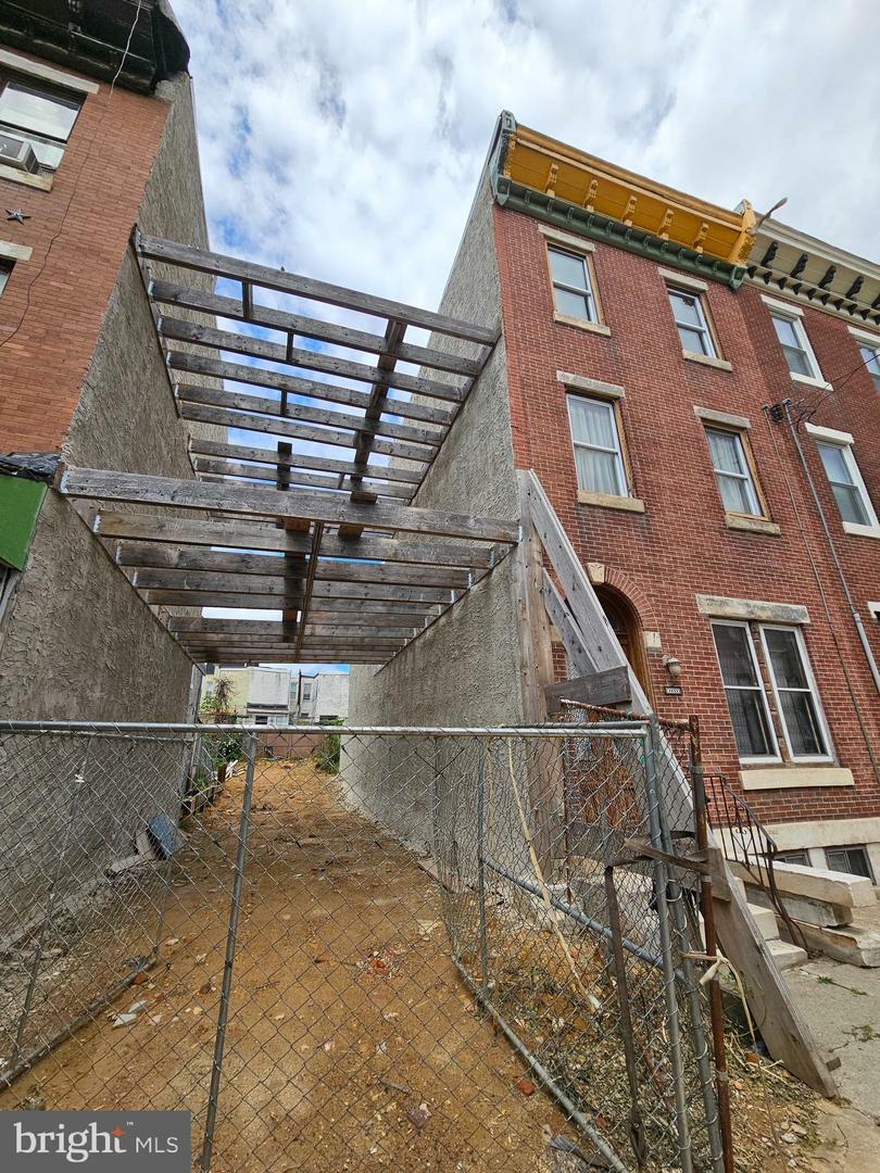 Property Photo: 2833 Poplar Street PA 19130
