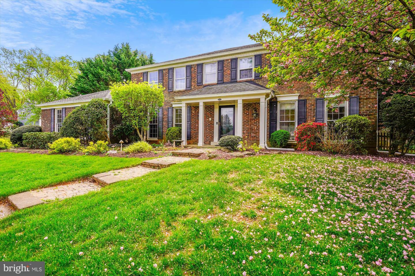Property Photo: 9000 Hunting Horn Lane MD 20854