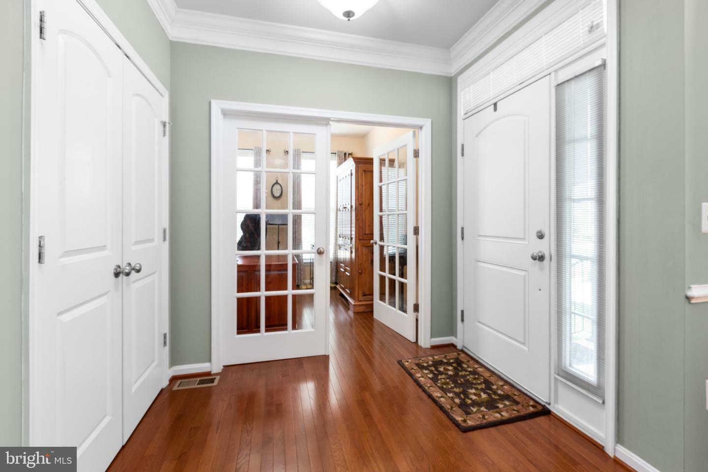 Property Photo: 6020 E Greenbrier River Road E VA 22407