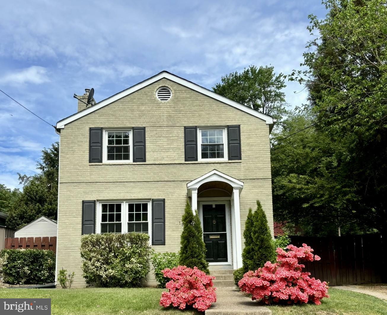 Property Photo: 1861 S George Mason Drive VA 22204