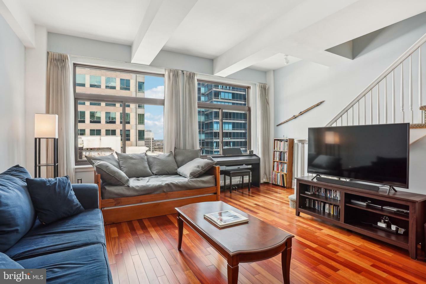 1500 Chestnut Street 20H  Philadelphia PA 19102 photo