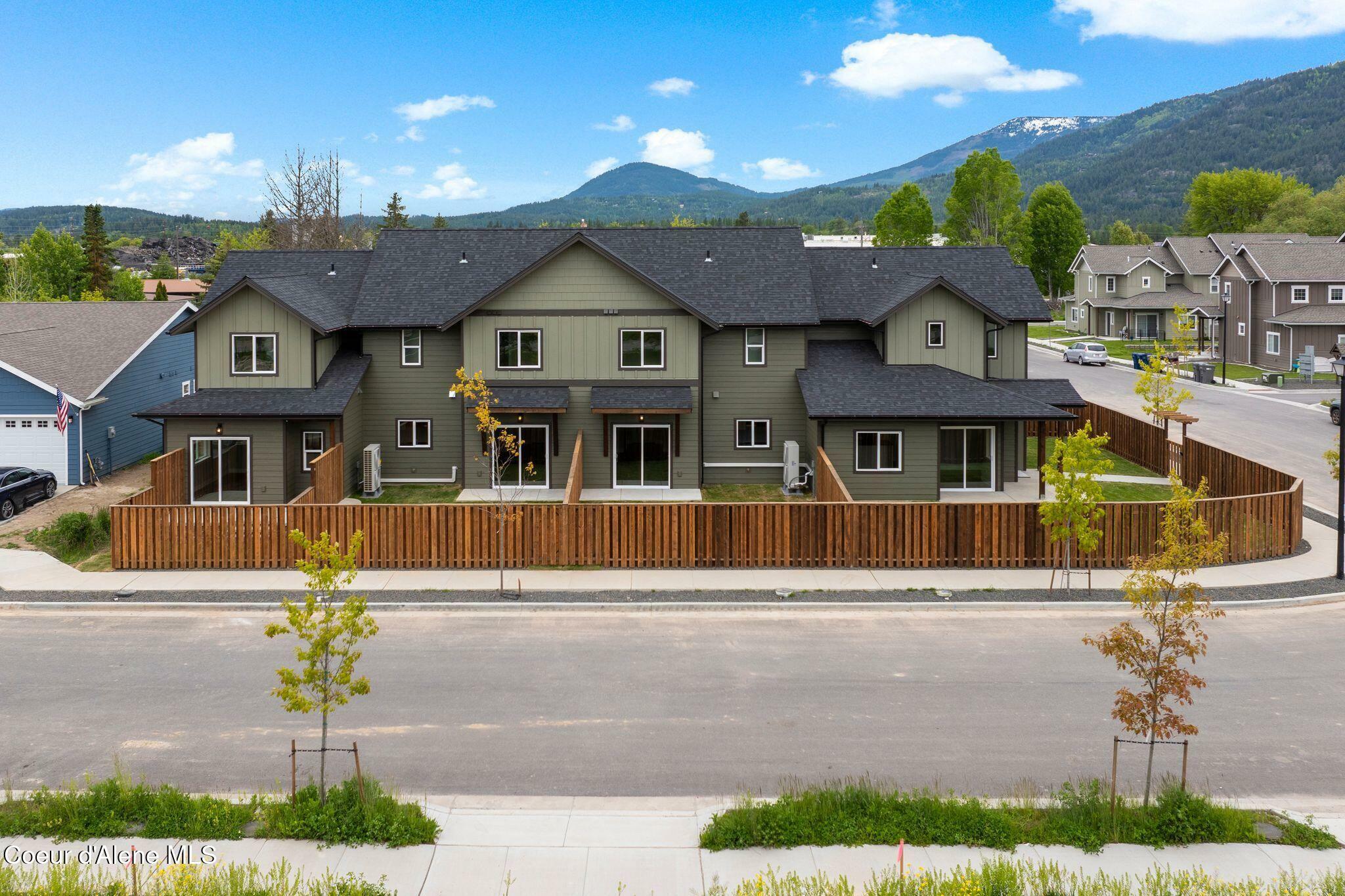 Property Photo: 1670, 1674 1678, 1682 Onyx Ct ID 83864