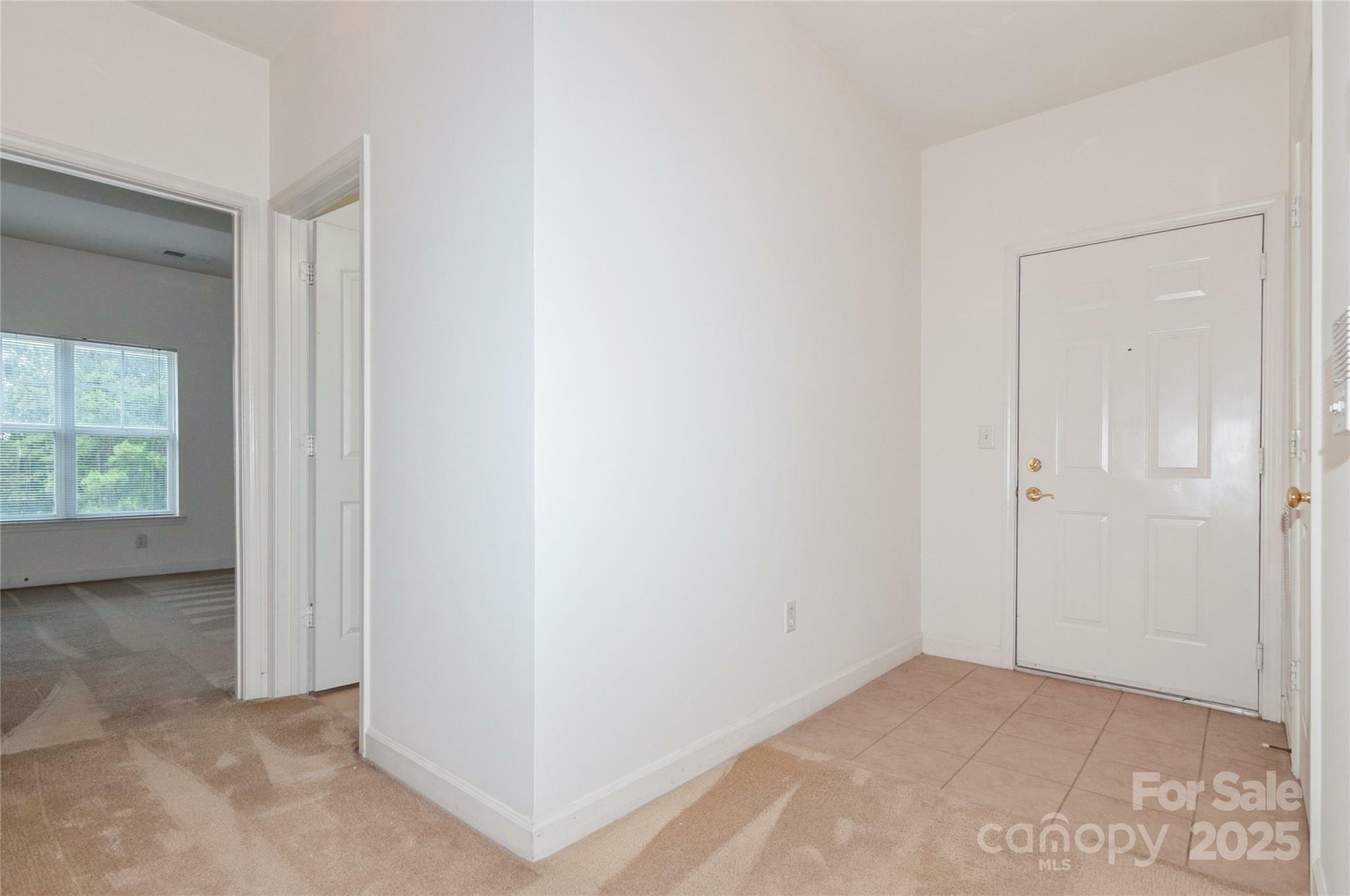 Property Photo: 11863 Ridgeway Park Drive NC 28277