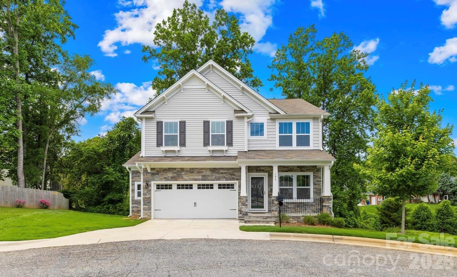 Property Photo: 106 Kirsche Court NC 28115