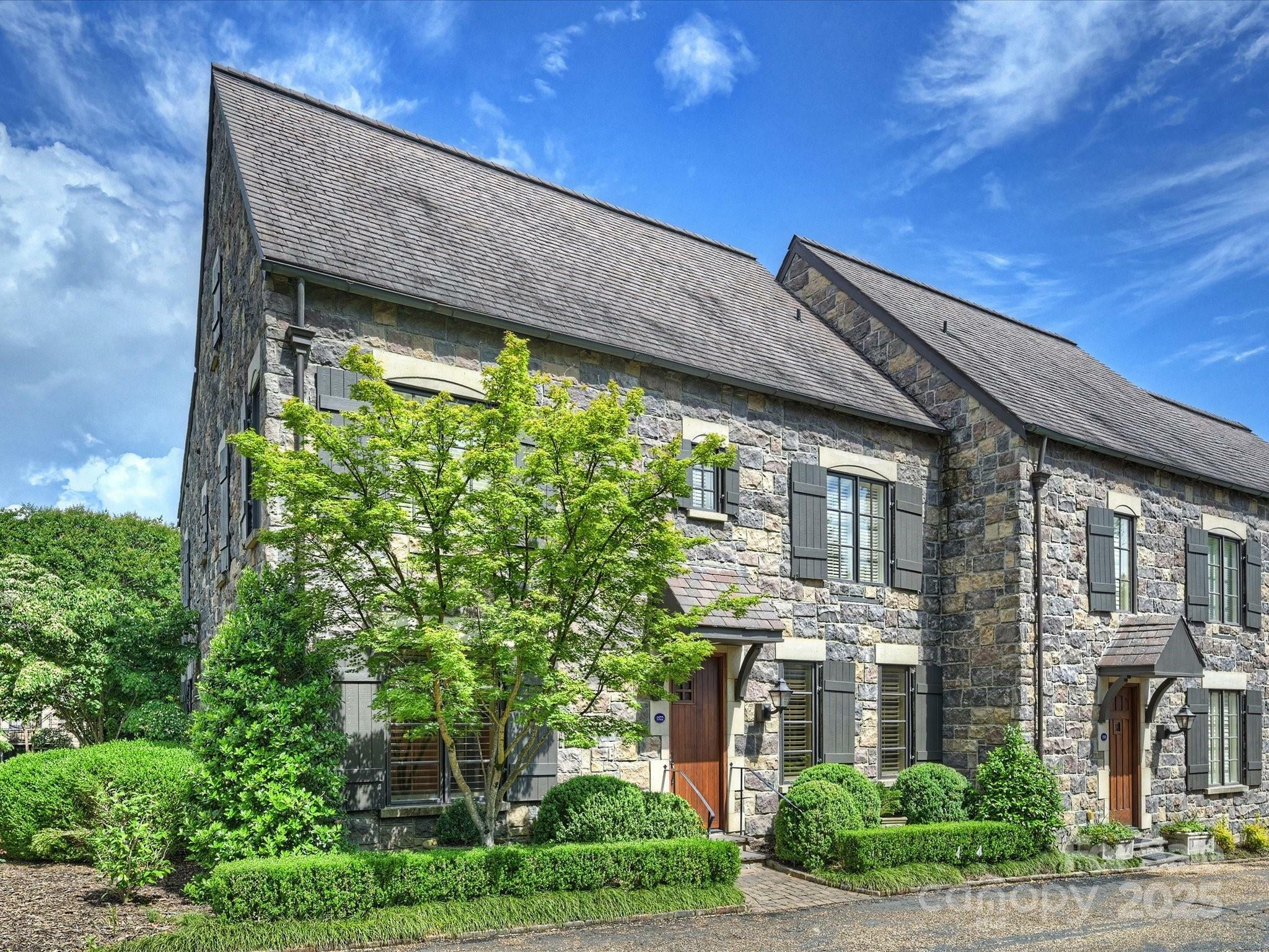 1522 High Street  Charlotte NC 28211 photo