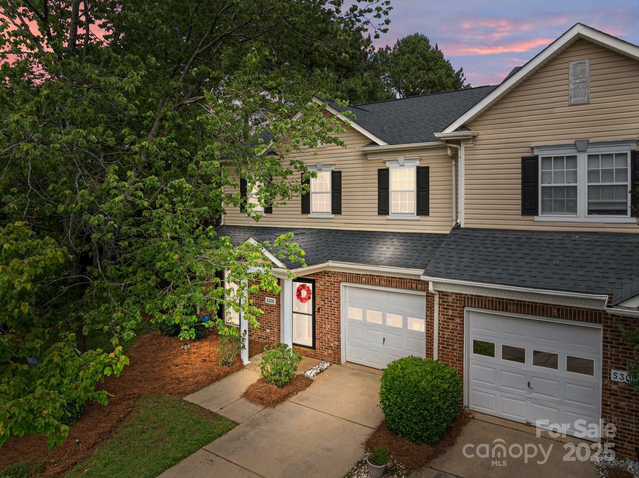 Property Photo: 5305 Waverly Lynn Lane 4A NC 28269