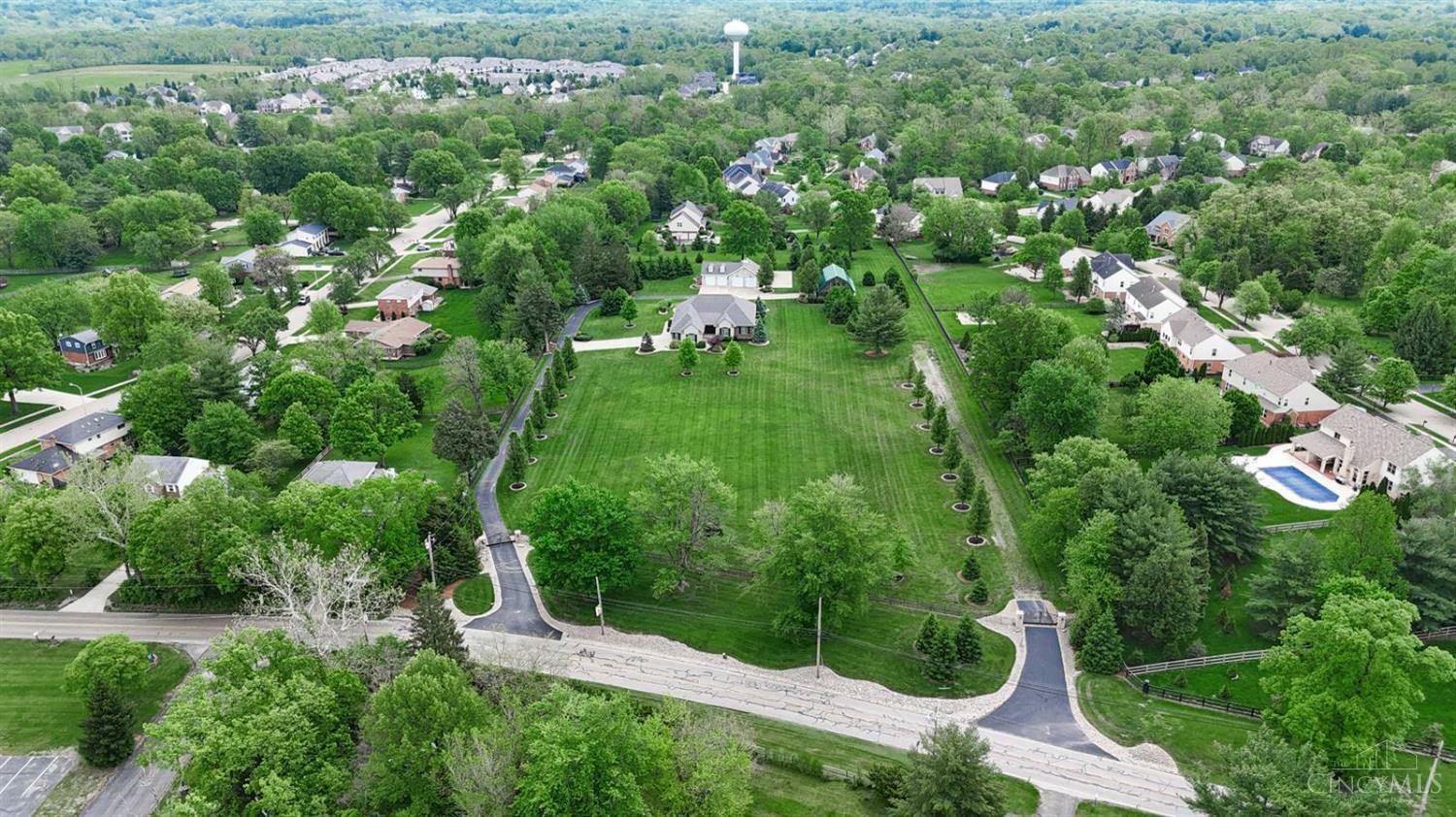 Property Photo: 6739 Loveland Miamiville Road OH 45140